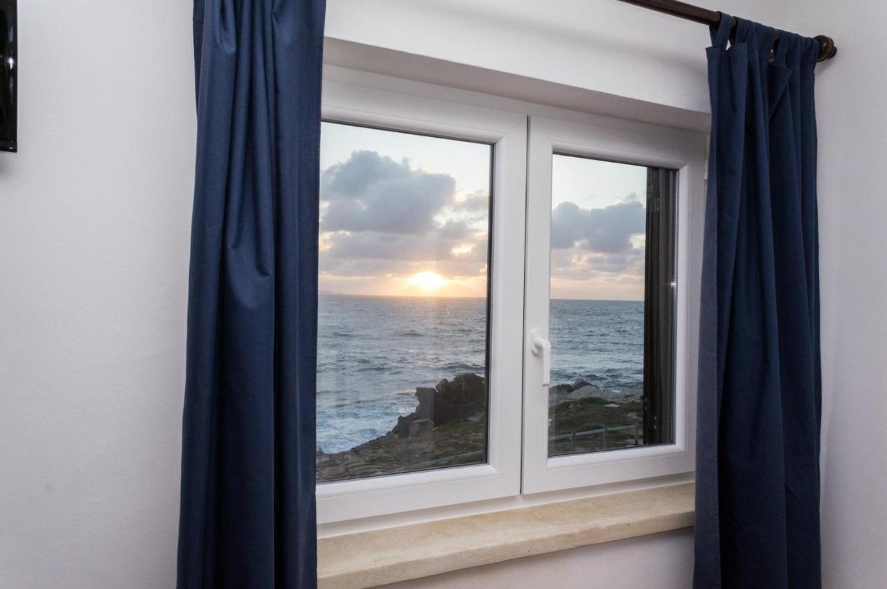 Pequena Baleia Bed & Breakfast Ferrel  Dış mekan fotoğraf